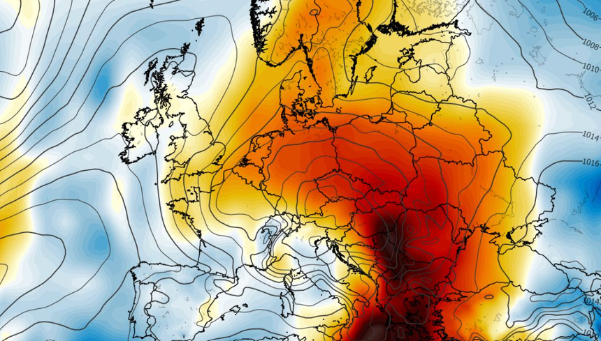 Anomalia temperatury na poziomie ciśnienia 850 hPa 13.05