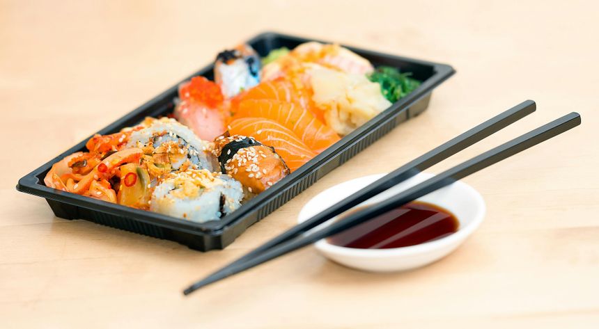 Ryby maślane można znaleźć w japońskich restauracjach sushi. Tam podaje się je na surowo