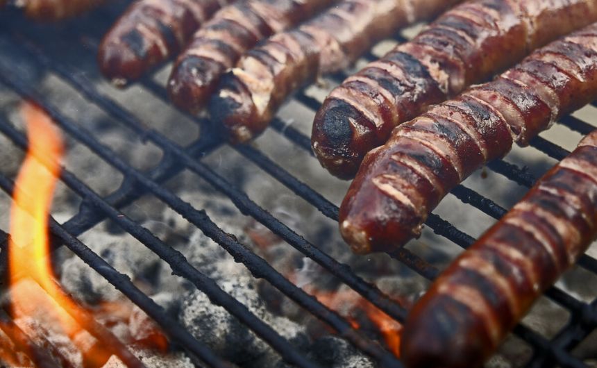 kiełbasa na grilla