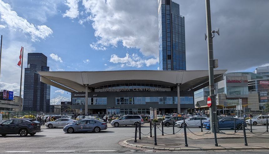 Dworzec Centralny obecnie. Fot. Wikimedia Commons / Nenea hartia / CC BY-SA 4.0