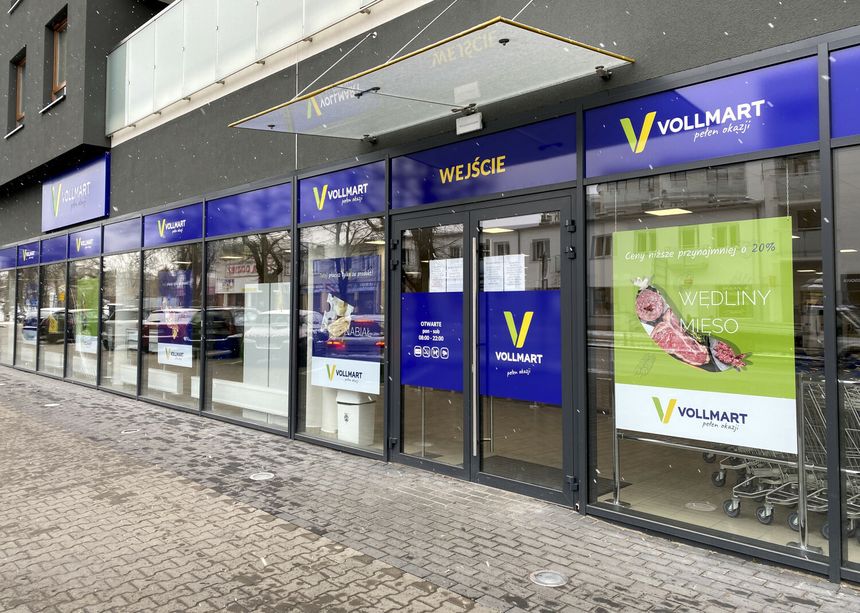 Sieć rezygnuje m.in. z większości działań marketingowych i bogatej oprawy graficznej.