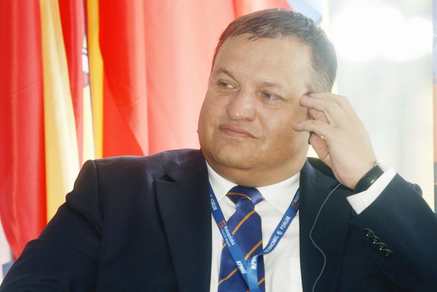 Prof. Jacek Męcina