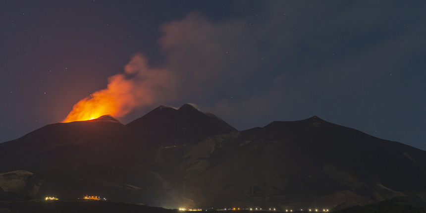 Wybuch wulkanu Etna na Sycylii