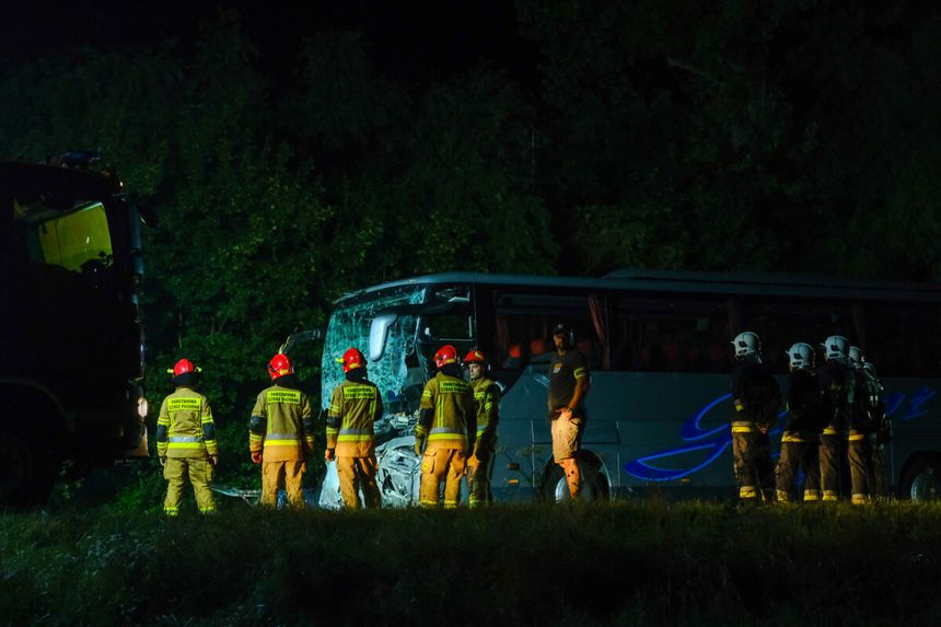 W tragicznym wypadku na trasie Kleszczów-Gliwice zginęło 9 osób