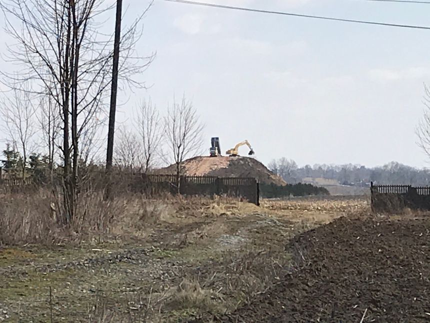 Kopiec Macierzy Polonii – widok z DK7 Kraków – Kielce