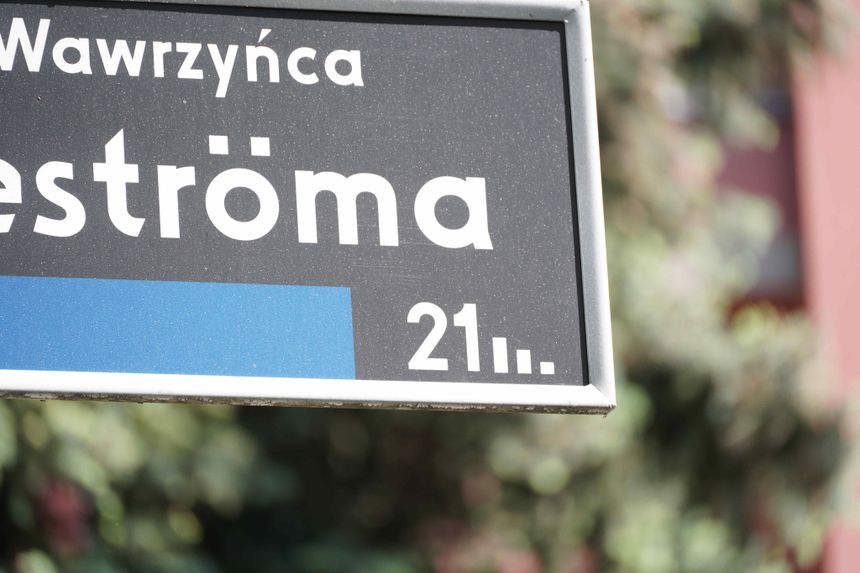 Cyfry i symbole na znakach w Poznaniu