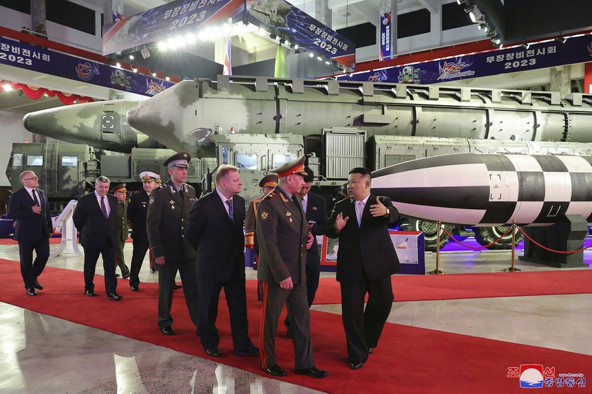 Associated Press/East News