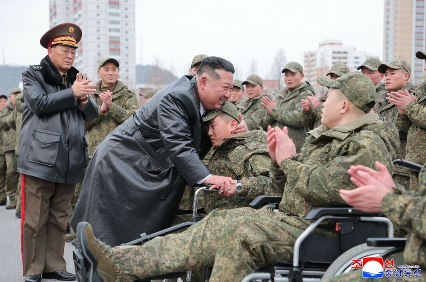 Korea Północna, Kim Dzong Un i propaganda