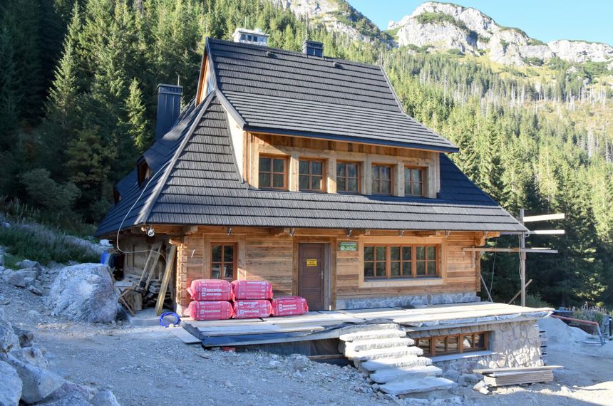 Tatry, Schronisko PTTK na Hali Kondratowej