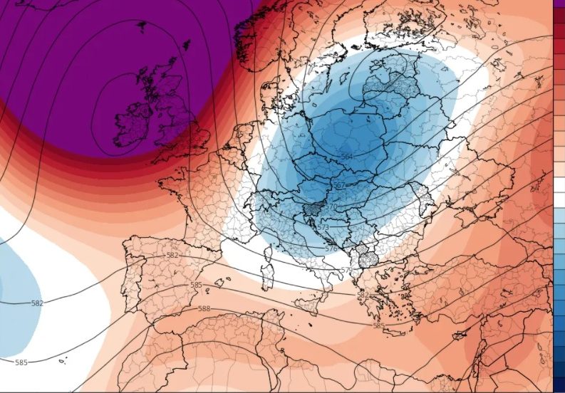 Anomalia w polu ciśnienia oraz geopotencjał wg. modelu CFS