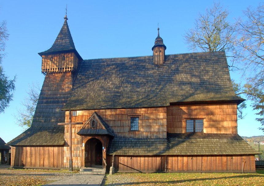 Kości&oacute;ł św. Michała Archanioła w Dębnie. Fot. Wikimedia Commons / Henryk Bielamowicz / CC BY-SA 4.0