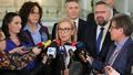 Członkowie nowopowstałego klubu parlamentarnego Centrum. W środku Paulina Hennig-Kloska