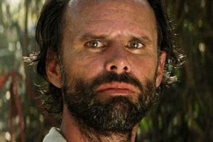 Walton Goggins w 