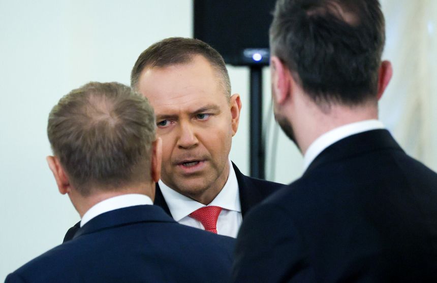 Karol Nawrocki podpisze ustawę ws. SAFE?