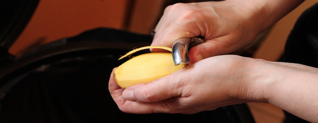 Obieranie ziemniaków