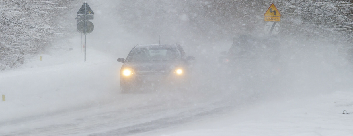 Śnieżyca, śnieg, zima