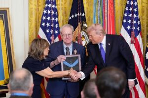 Medal Honoru dla żołnierza, który uratował Polaka