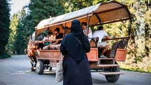 Turystka z kraju arabskiego w drodze na Morskie Oko