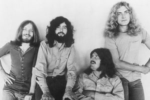 Zespół Led Zeppelin na sesji zdjęciowej do magazyny 