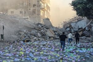 Liczba żołnierzy poległych w operacji przeciwko Iranowi wzrosła do sześciu