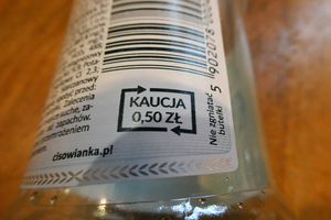 butelka plastikowa ze znaczkiem kaucji
