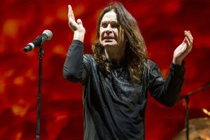 Ozzy Osbourne podczas koncertu w San Bernardino