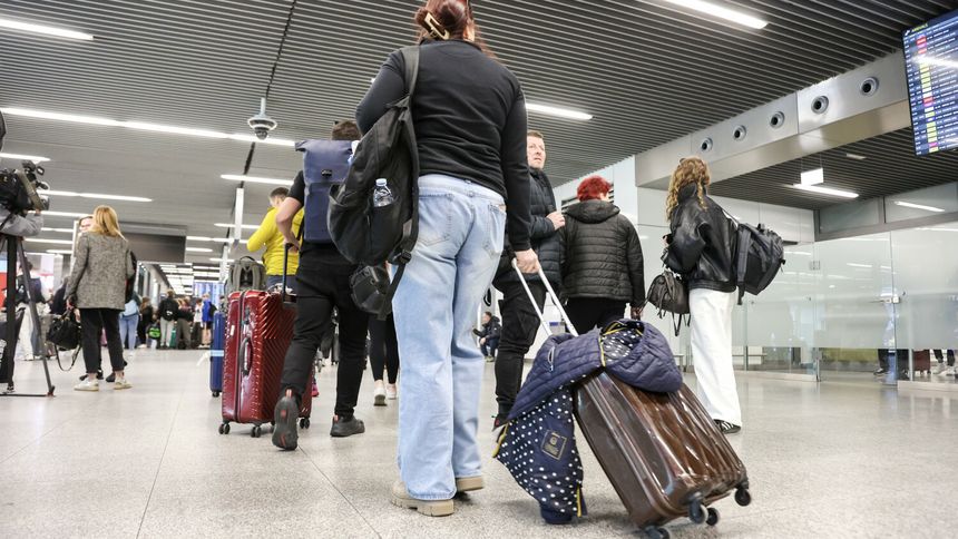 Ewakuowani z Bliskiego Wschodu na krakowskim lotnisku