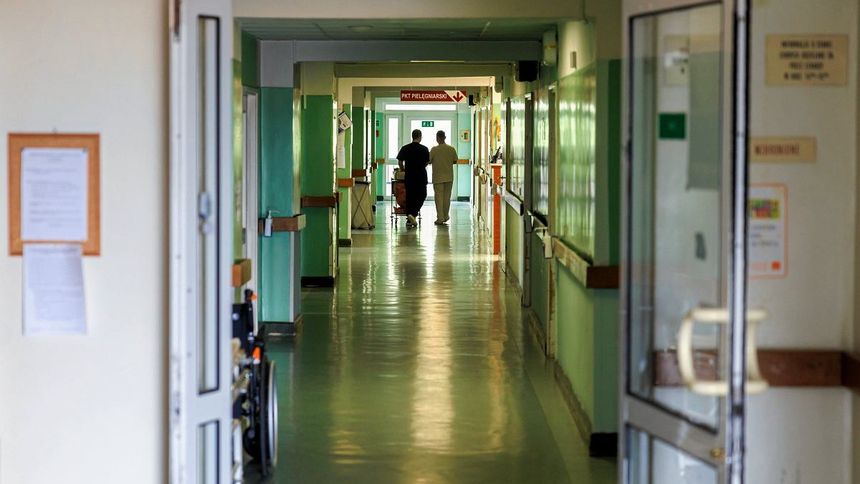 Kryzys szpitala w Bieszczadach. Pracownicy dostali niepełne wynagrodzenia (zdj. ilustracyjne) (Fot. Krzysztof Zatycki / Agencja Wyborcza.pl) 