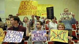 Protest aktywistów ze stowarzyszenia Miasto jest Nasze ws. nocnej sprzedaży alkoholu