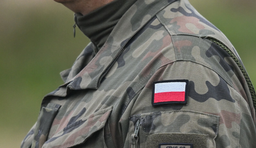 Mundur wojskowy