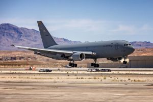 Tankowiec KC-135