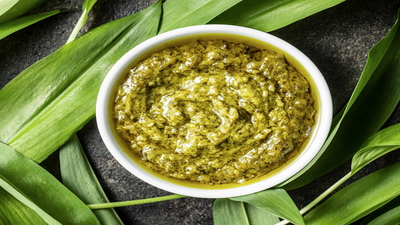 Czosnek niedźwiedzi, pesto z czosnku niedźwiedziego