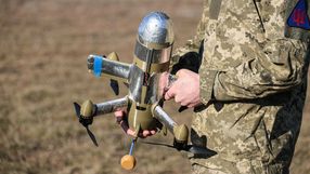 Dron przechwytujący