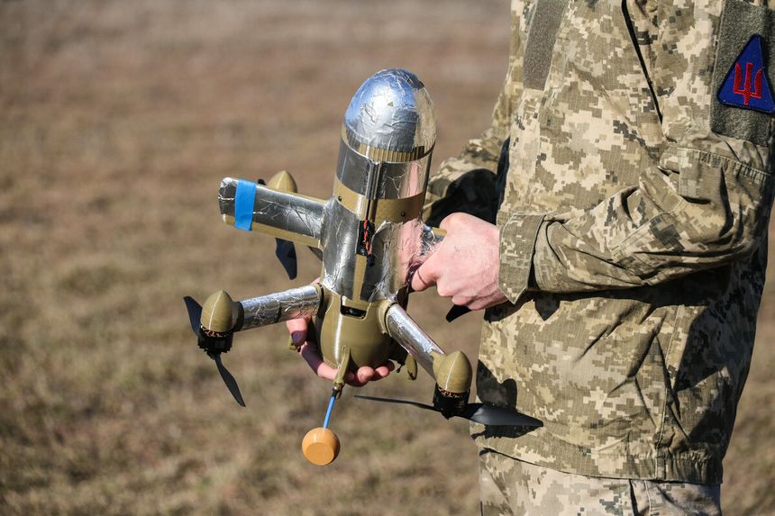 Dron przechwytujący