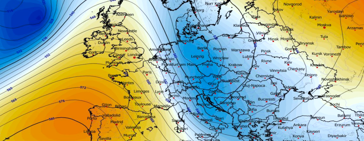Anomalia wysokości geopotencjału 500 hPa (dm) 27.03