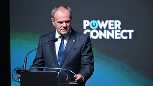 Premier Donald Tusk na konferencji PowerConnect w Gdańsku