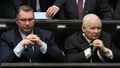 Kandydat PiS na premiera Przemysław Czarnek i prezes partii Jarosław Kaczyński