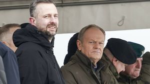 Premier Donald Tusk i szef MON Władysław Kosiniak-Kamysz