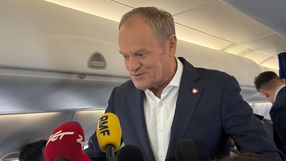 Donald Tusk w samolocie po szczycie UE
