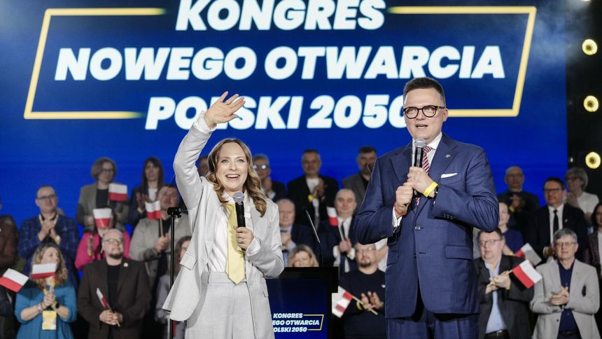 Katarzyna Pełczyńska-Nałęcz i Szymon Hołownia podczas sobotniego kongresu