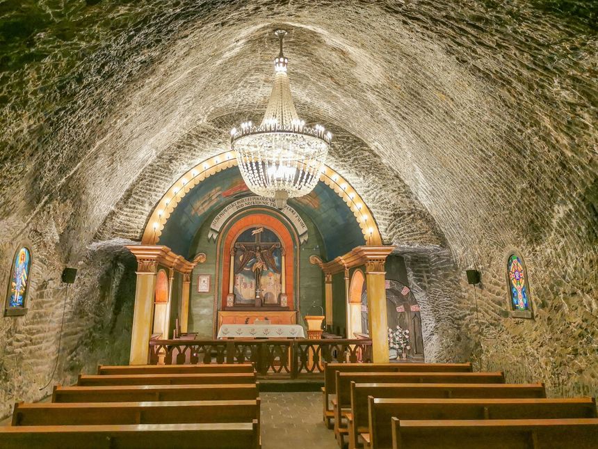 Kopalnia soli kamiennej. Jedna z wielu kaplic. 