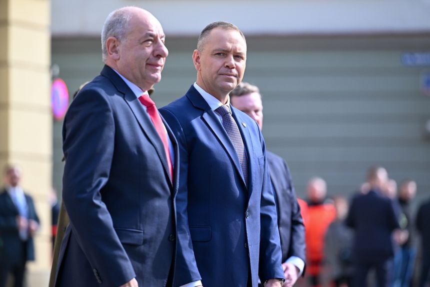 Karol Nawrocki, Tamas Sulyok