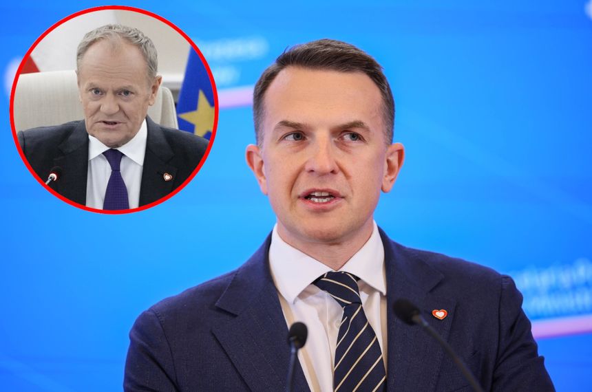 Adam Szłapka, Donald Tusk