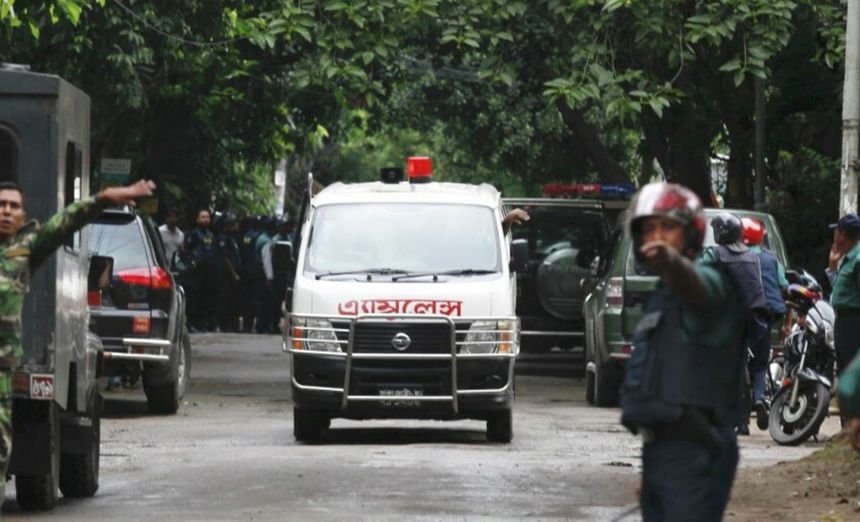 Ambulans w Bangladeszu (zdjęcie ilustracyjne)