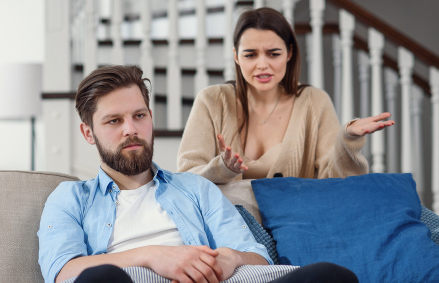 Mężczyzna i kobieta - rozmowa 