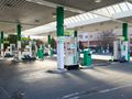 Pusta stacja benzynowa w Warszawie
