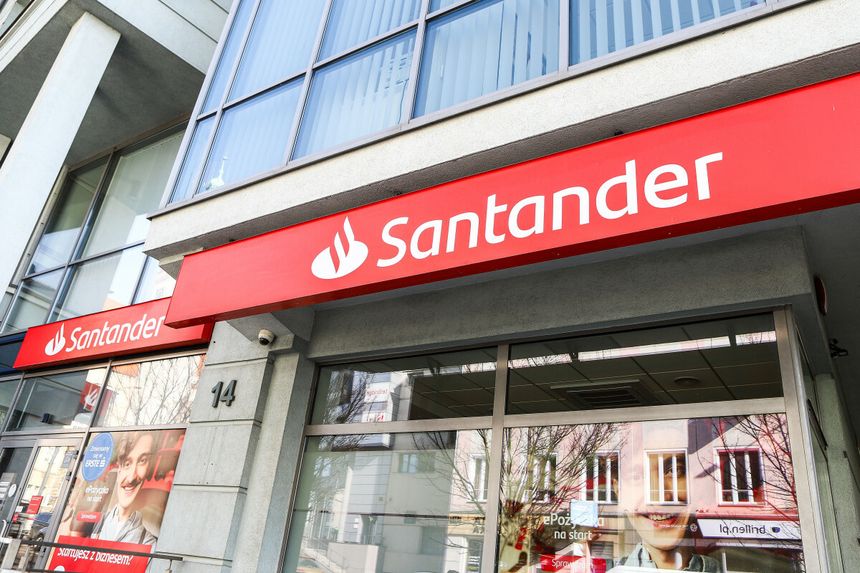 szyld banku Santander