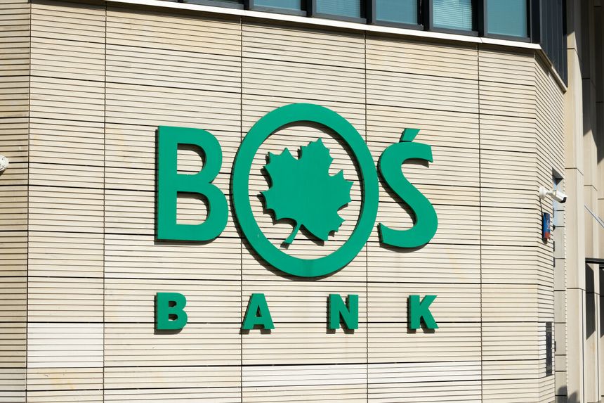 Logo Banku Ochrony Środowiska w zielonym kolorze, z liściem w kształcie mapy Polski.