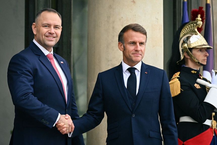 Prezydenci Polski i Francji Karol Nawrocki i Emmanuel Macron