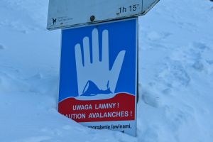 Ostrzeżenie lawinowe w Tatrach